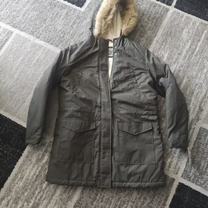 Levi's Sherpa Lined Parka Women's Medium Green Faux Fur Hooded Quilted Lined Nwt